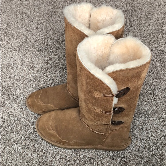BearPaw Boots - Picture 1 of 7